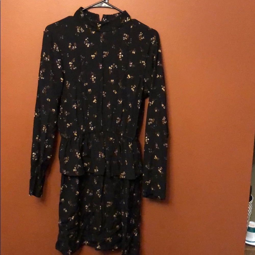 Black floral long sleeve dress size 6 H&M